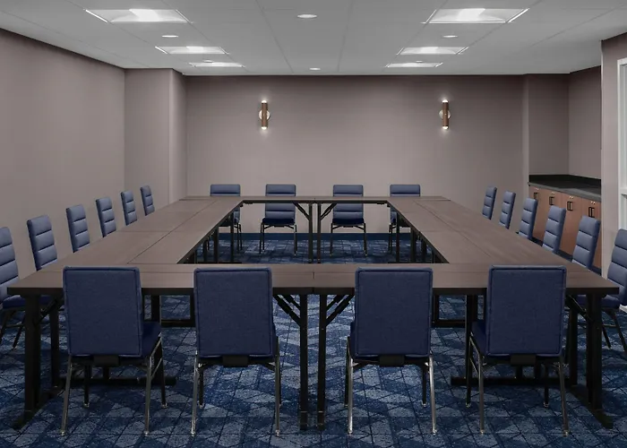 Courtyard By Marriott Center 4*