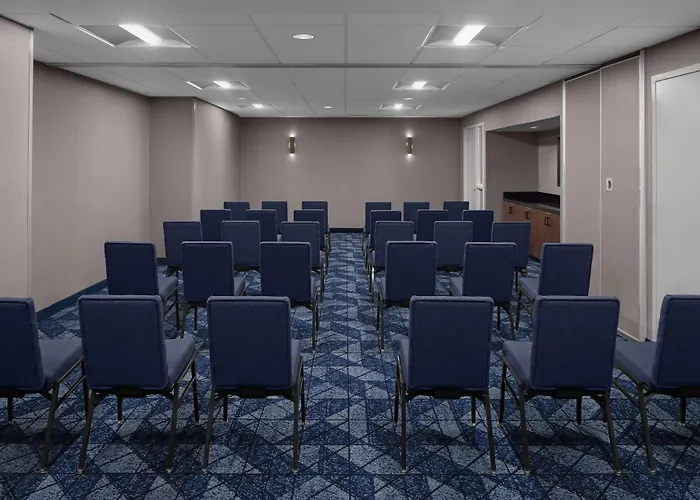 Hotel Courtyard By Marriott Center