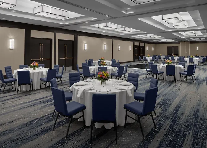 Courtyard By Marriott Center 4*