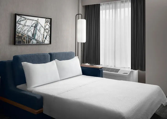 Courtyard By Marriott Center Hotel 4*
