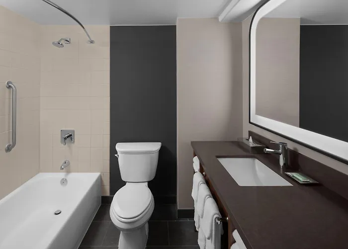 Courtyard By Marriott Center 4*