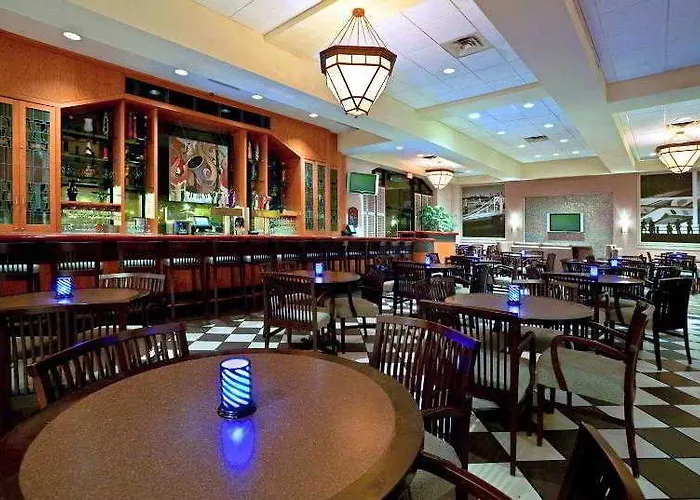 Courtyard By Marriott Center Pittsburgh