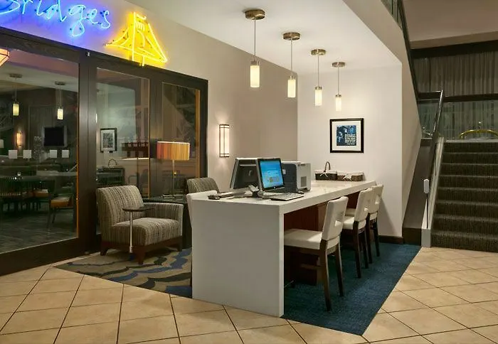 Hotel Courtyard By Marriott Center