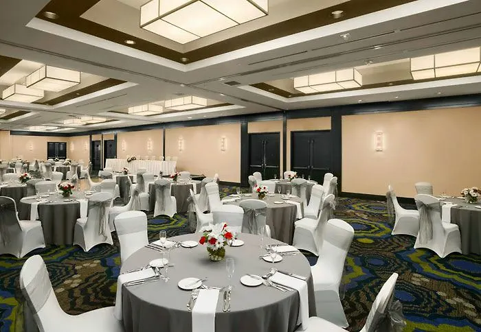 Courtyard By Marriott Center Hotel 4*